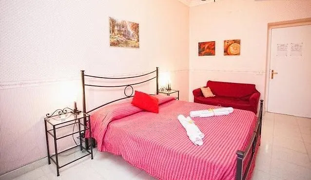 Oda ve Kahvaltı La Casa Romana 4*