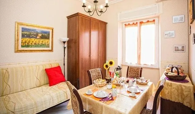 Oda ve Kahvaltı La Casa Romana 4*